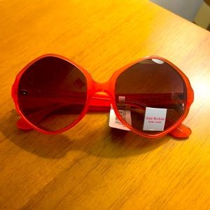 Isaac Mizrachi New York sunglasses hot pink!